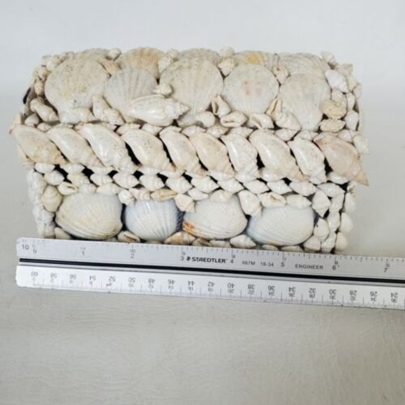 Vintage Seashell Jewelry Trinket Box Beach House Black Velvet Lining - Picture 7 of 8